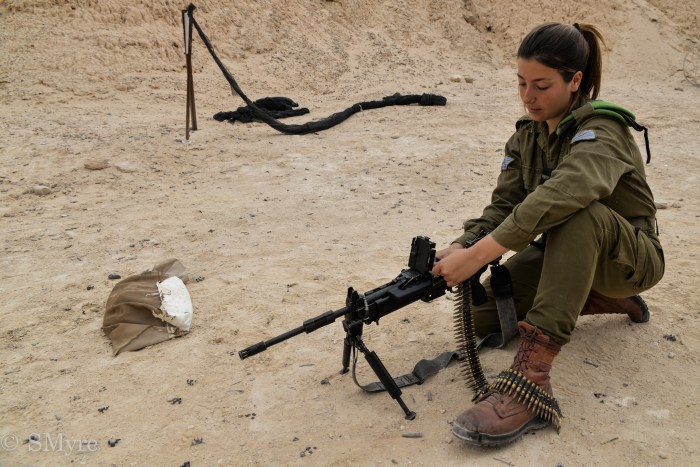 Yarden Anker se prépare à tirer-2